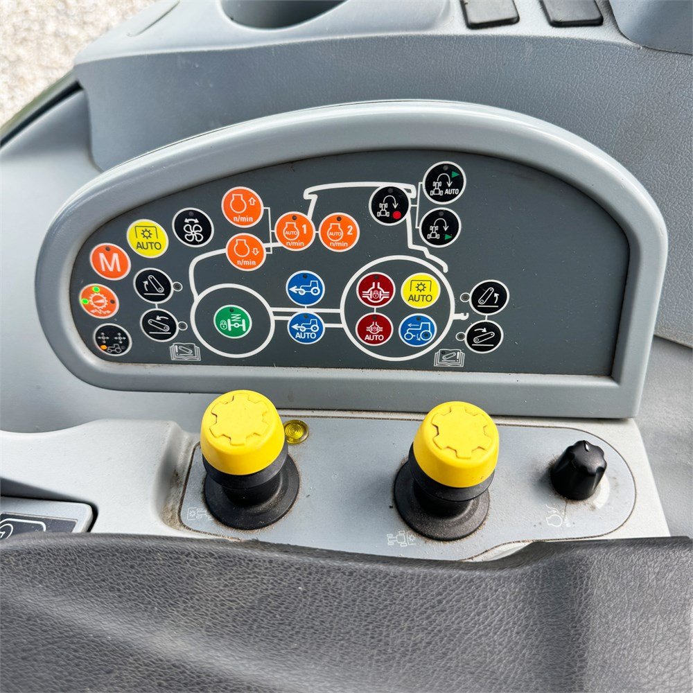 new holland t 7.250 auto command – 200 ch – 2012 – 7 775 h