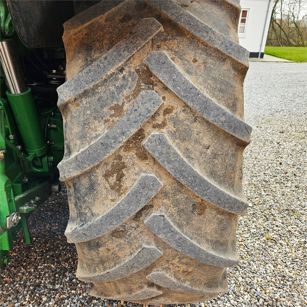 john deere 6155m – 155 ch – 2018 – 2 975 h + chargeur frontal stoltz profil fz 43