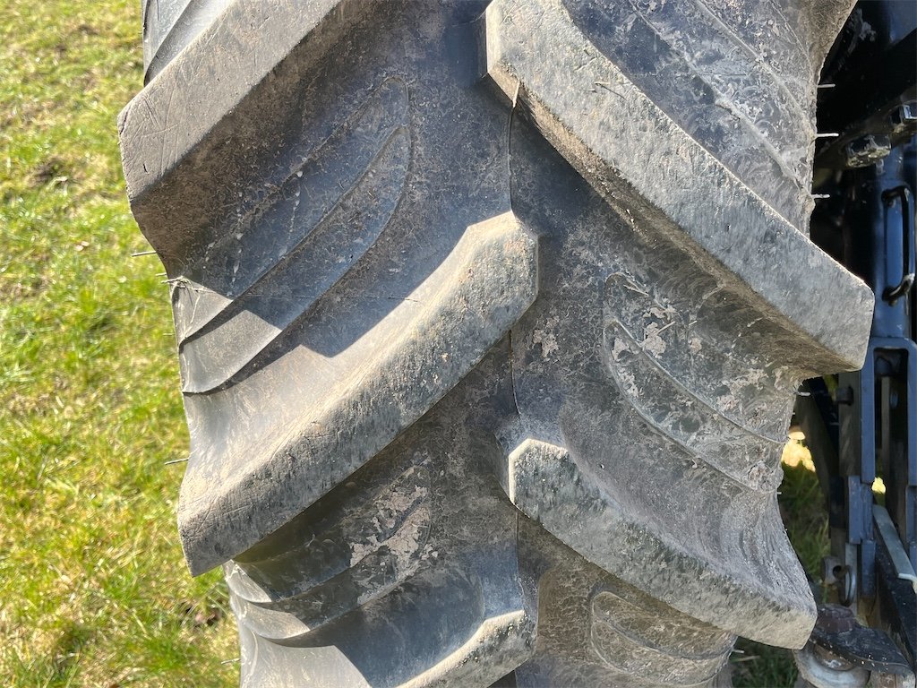 massey ferguson 4335 4 – 79 ch – 2002 – 3 876 h