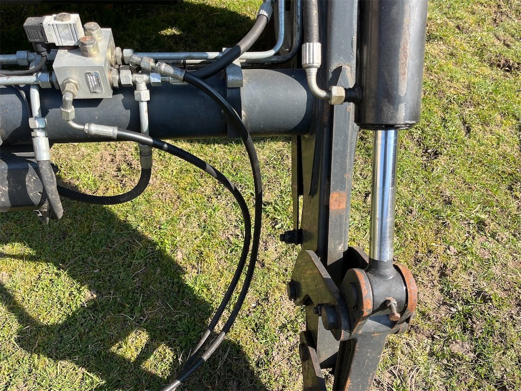 massey ferguson 4335 4 – 79 ch – 2002 – 3 876 h