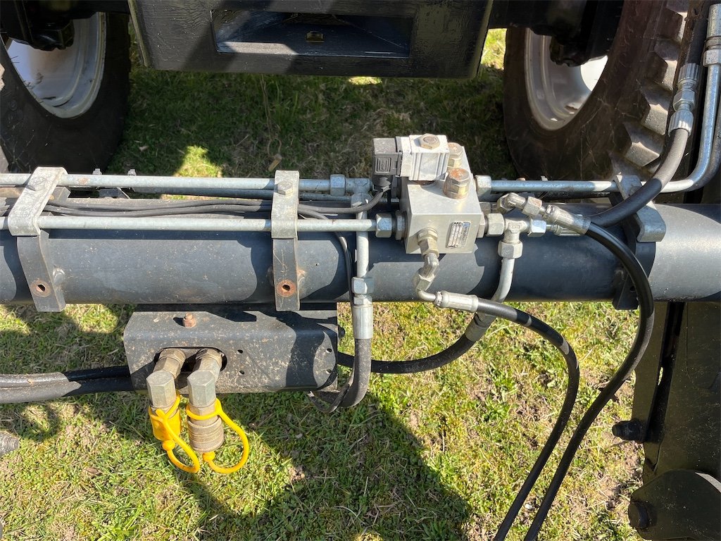 massey ferguson 4335 4 – 79 ch – 2002 – 3 876 h