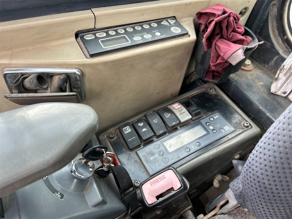 hitachi zx52u 5t5 5 541 h 2010