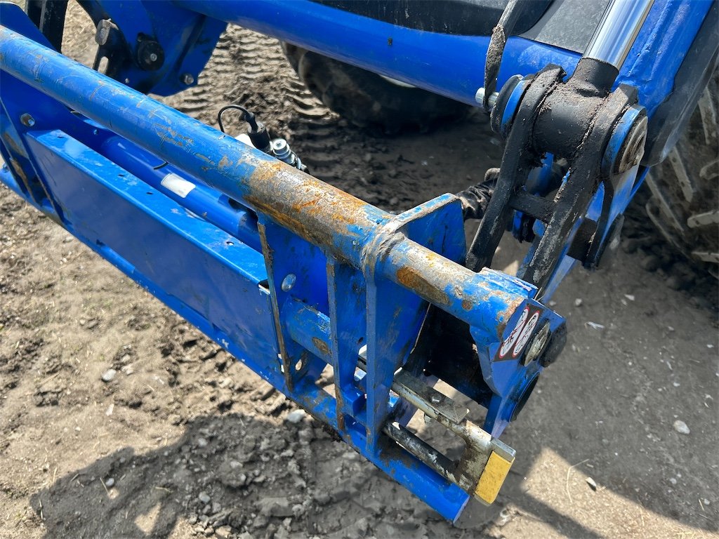 new holland ts 100a 4wd 101 ch 1 316 h 2005