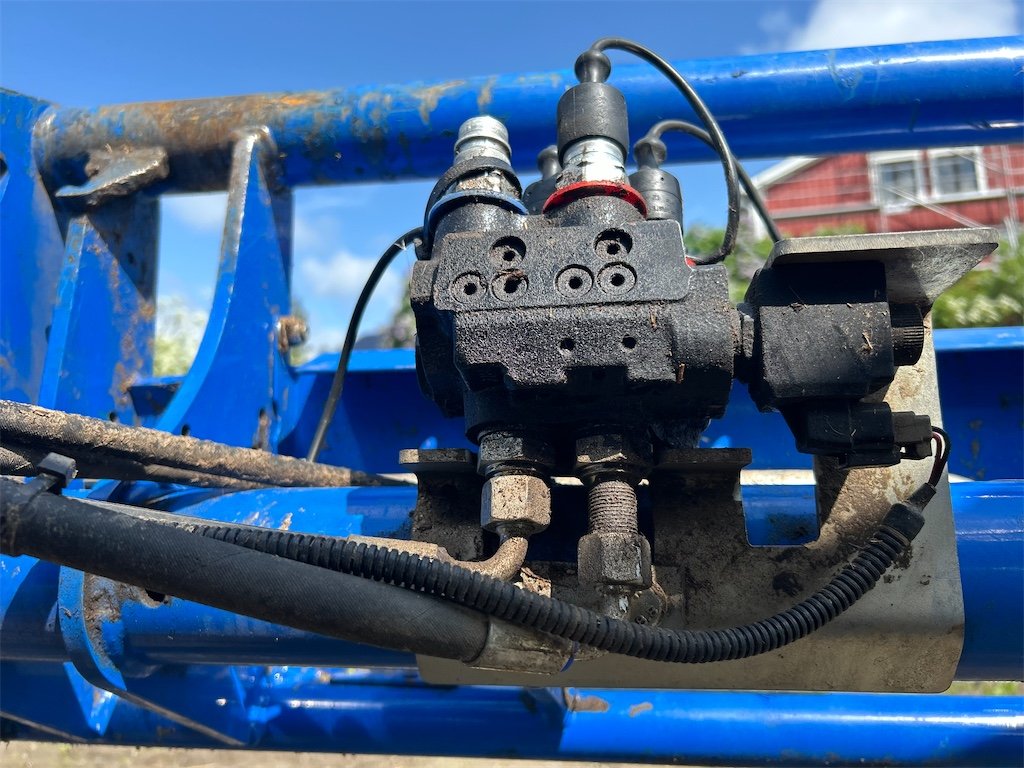 new holland ts 100a 4wd 101 ch 1 316 h 2005