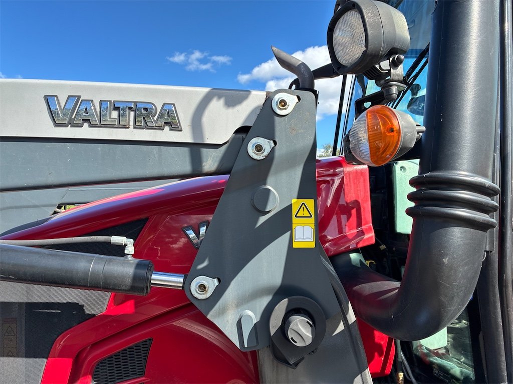 valtra n163 – série n – 117 kw (159 ch) – 2 650 h – 2014