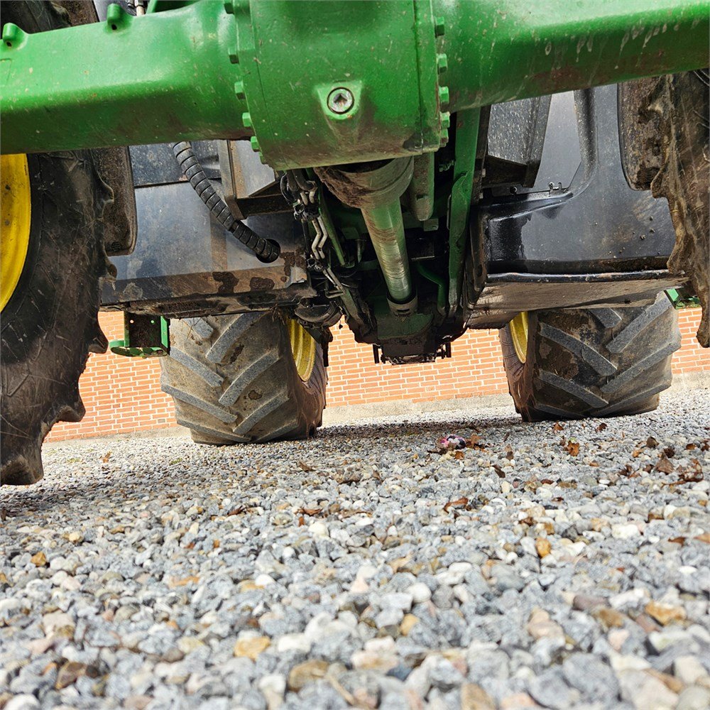 john deere 6155m – 155 ch – 2018 – 2 975 h + chargeur frontal stoltz profil fz 43