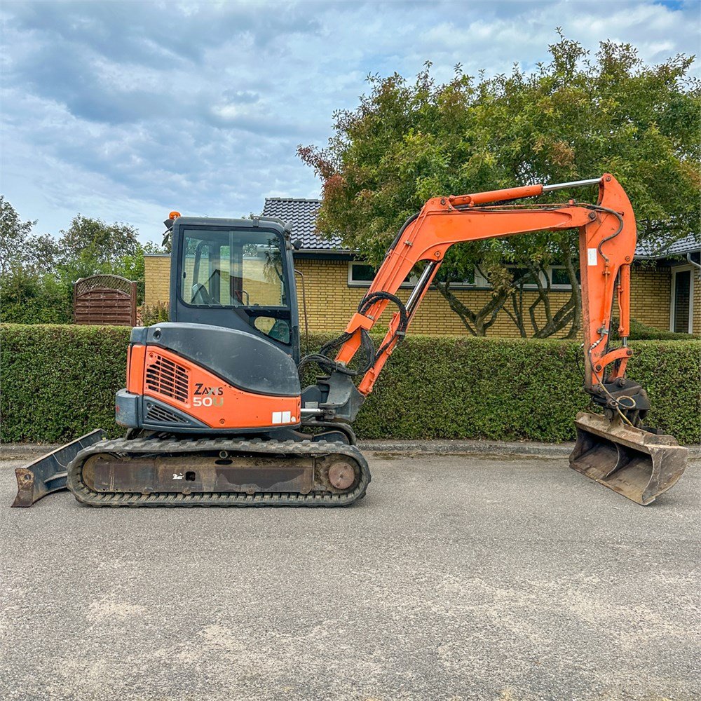 hitachi zx50 u 2 – 5t – 7 190 h – 2007