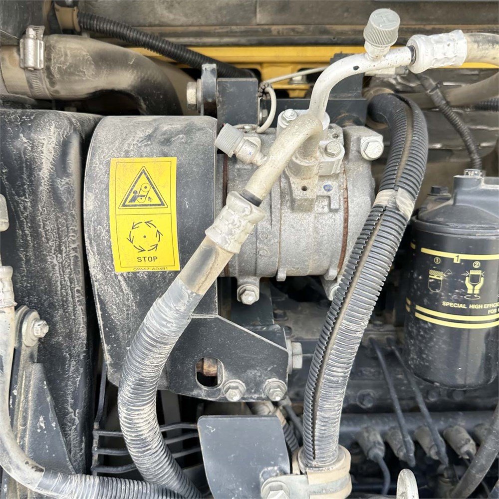 komatsu pc88mr 8 8t8 5 250 h 2014