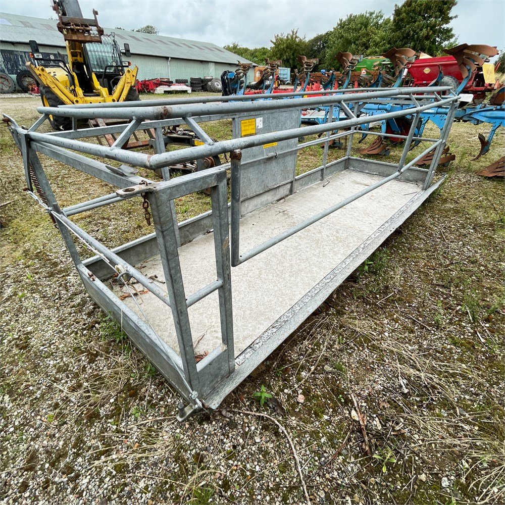 new holland lm 1740 – 17 m – 5 200 h – 2003