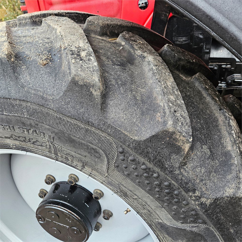 massey ferguson 6465 dyna 6 – 120 ch – 8 053 h – 2006