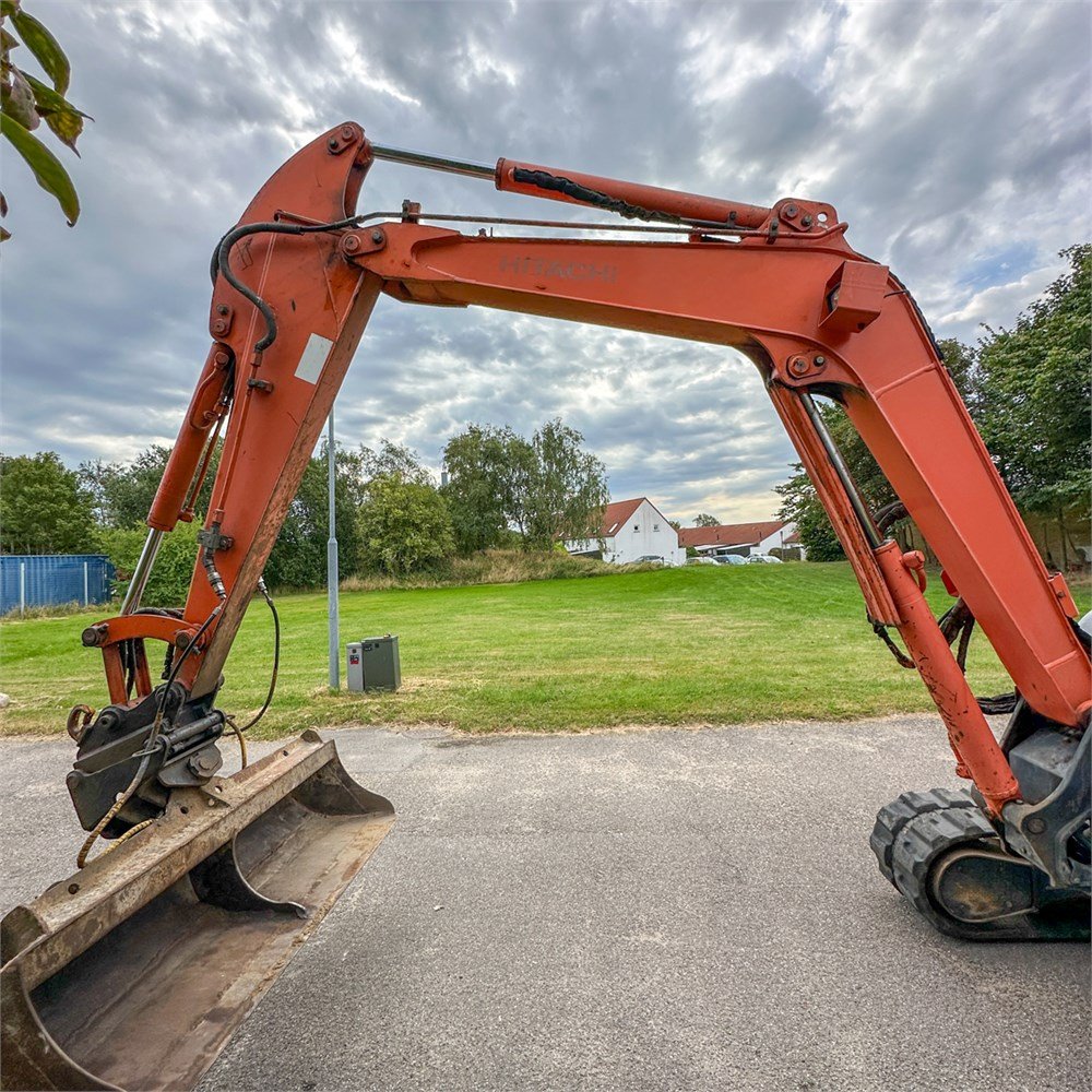 hitachi zx50 u 2 – 5t – 7 190 h – 2007